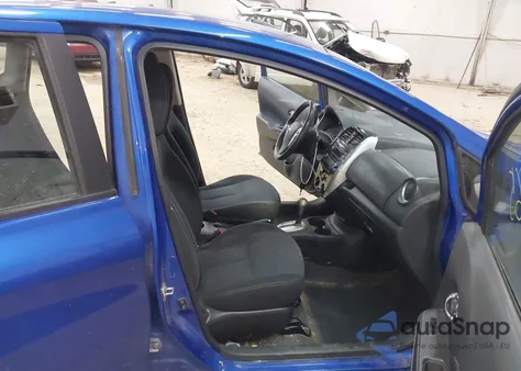 2015 Nissan Versa Note S (Sr)/S Plus/Sl/Sr/Sv z USA, uszkodzony, nr VIN 3N1CE2CP5FL376369